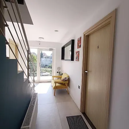 Guest house Firstroom